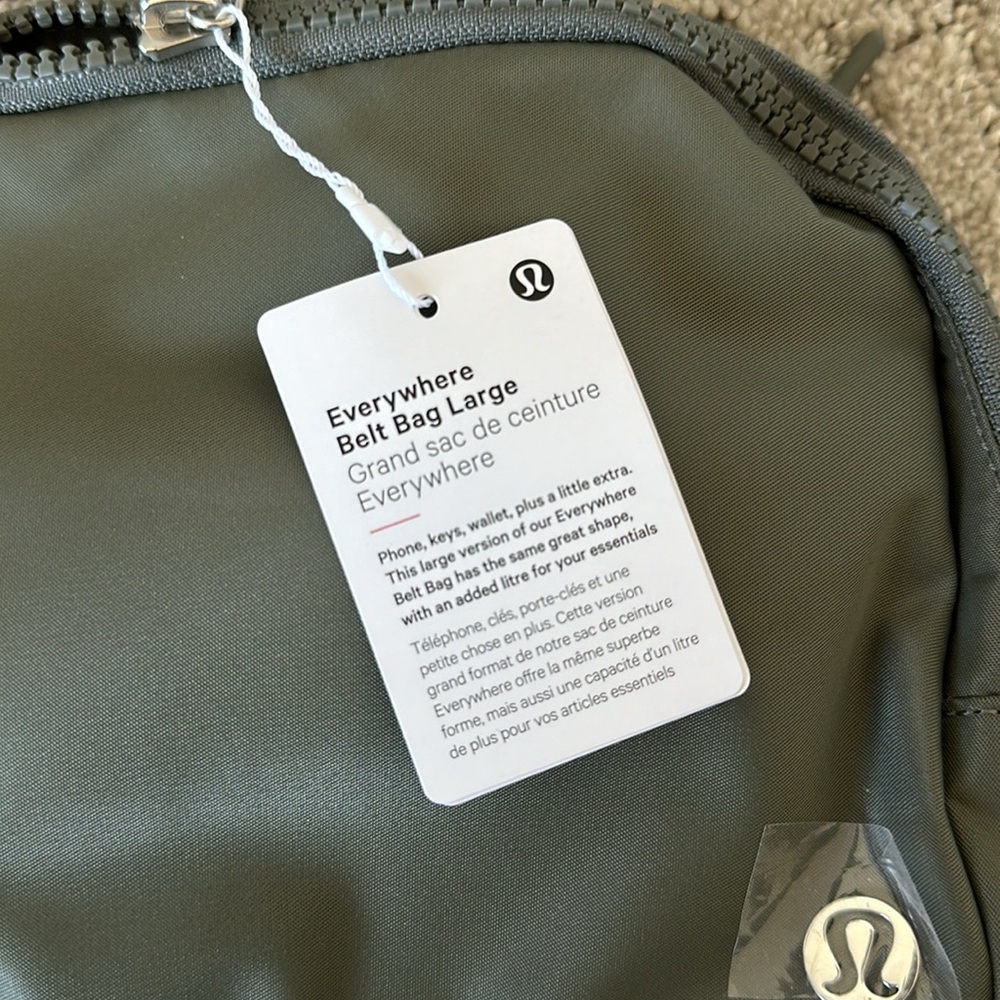 NWT Lululemon Everywhere Belt Bag Green Sage - Picture 6 of 6